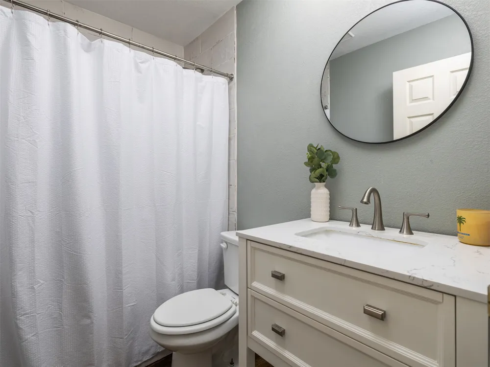 2807 Declaration Circle Lago Vista, TX 78645