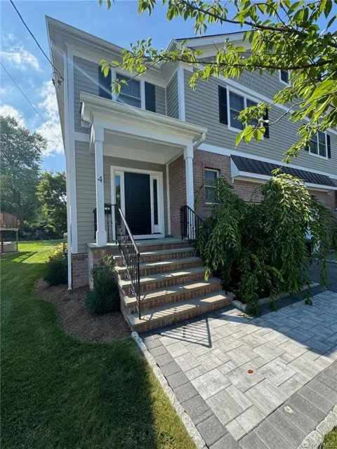 4 Rose Avenue