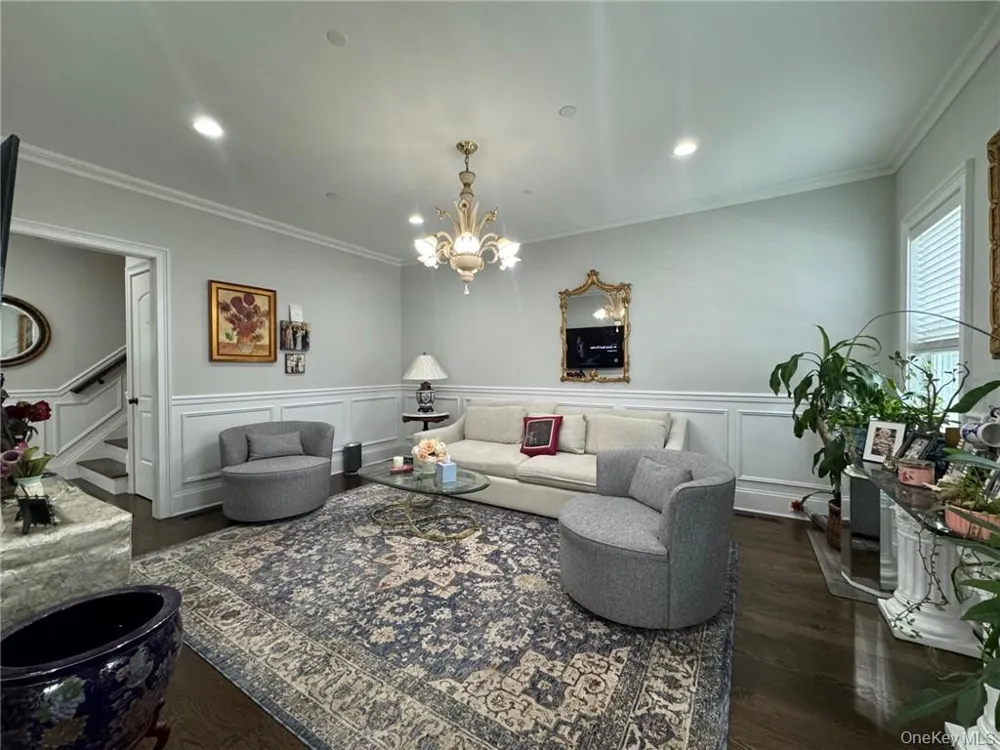 4 Rose Avenue Harrison, NY 10528