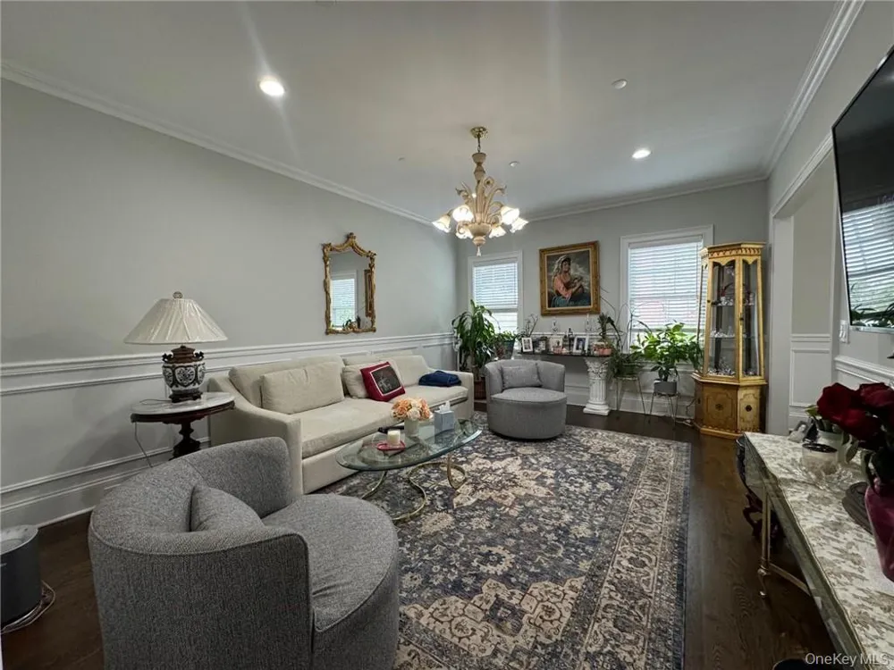 4 Rose Avenue Harrison, NY 10528