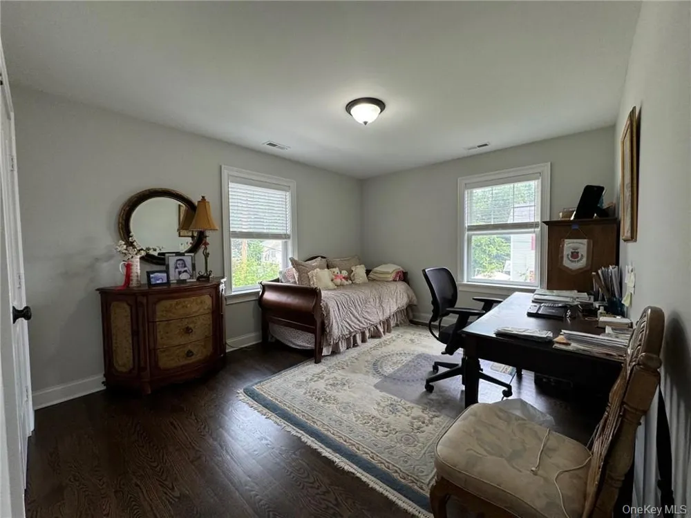 4 Rose Avenue Harrison, NY 10528