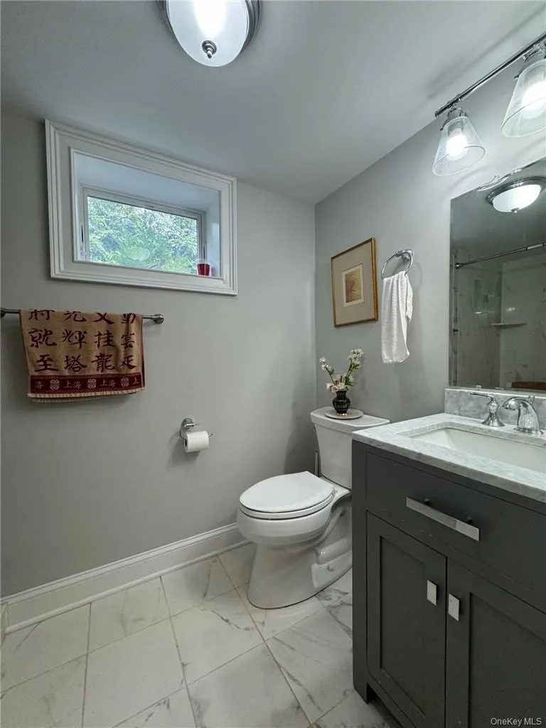 4 Rose Avenue Harrison, NY 10528