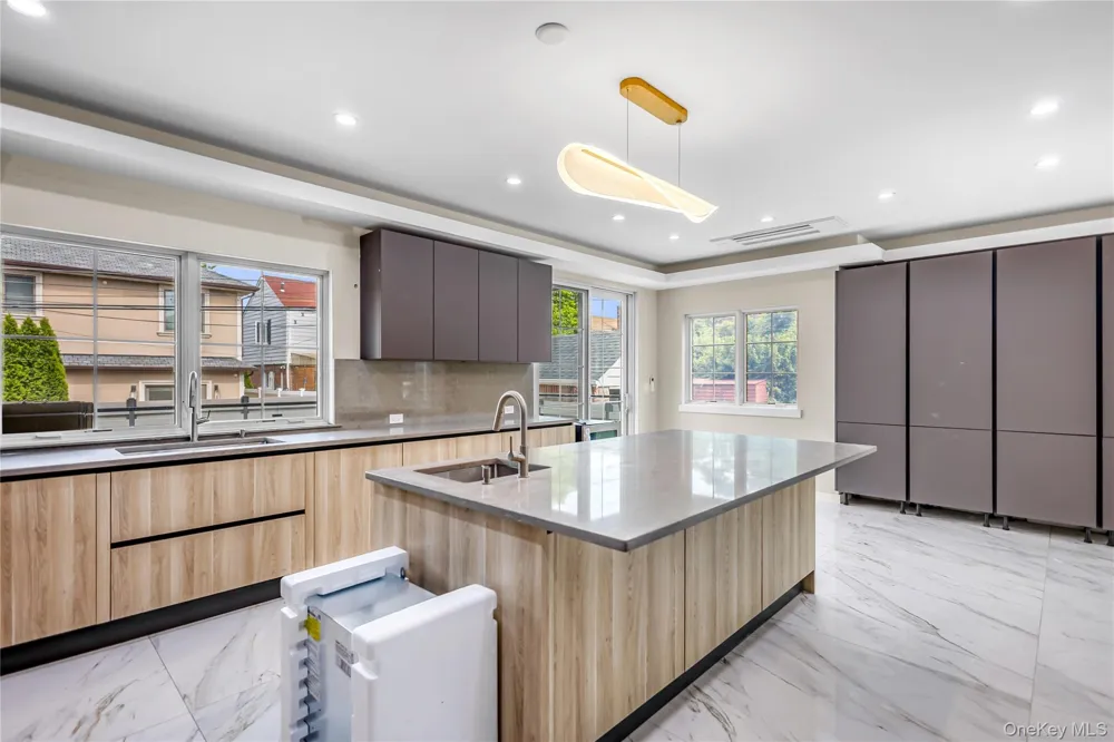 80-27 213th Street Hollis Hills, NY 11427