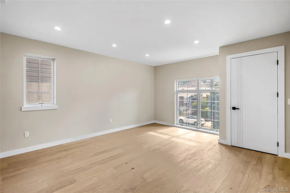 80-27 213th Street Hollis Hills, NY 11427
