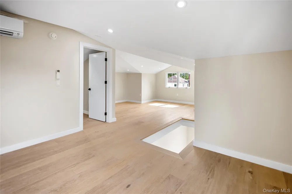 80-27 213th Street Hollis Hills, NY 11427