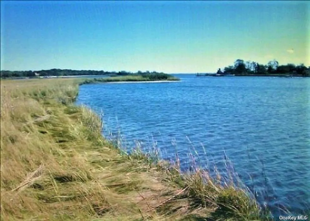 VL Private (Row) Road S Mastic Beach, NY 11951