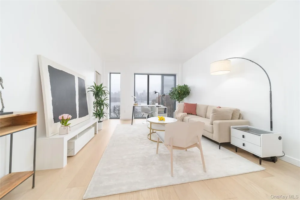 3005 Vernon Boulevard #6G Astoria, NY 11102