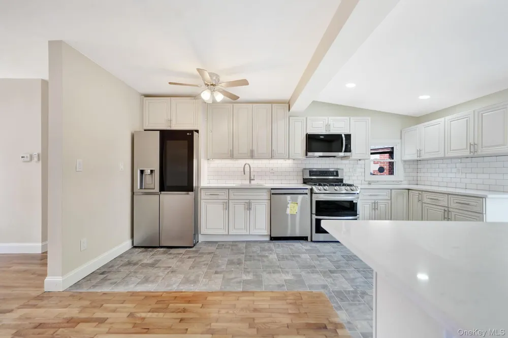 102 Strattford Road New Hyde Park, NY 11040