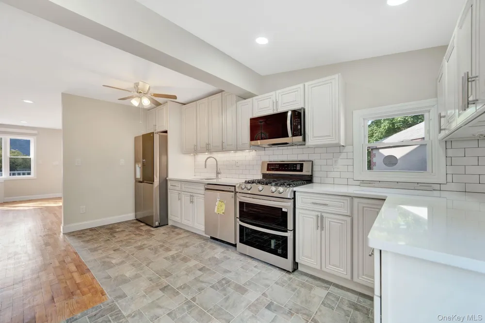 102 Strattford Road New Hyde Park, NY 11040
