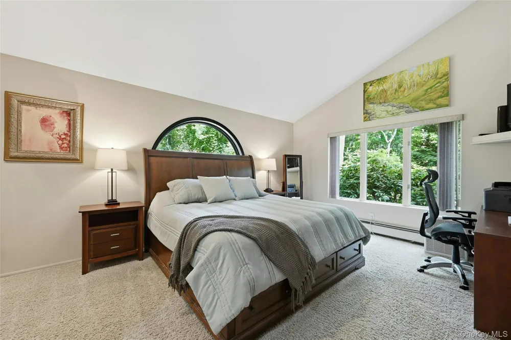 18 Nicole Court Manorville, NY 11949