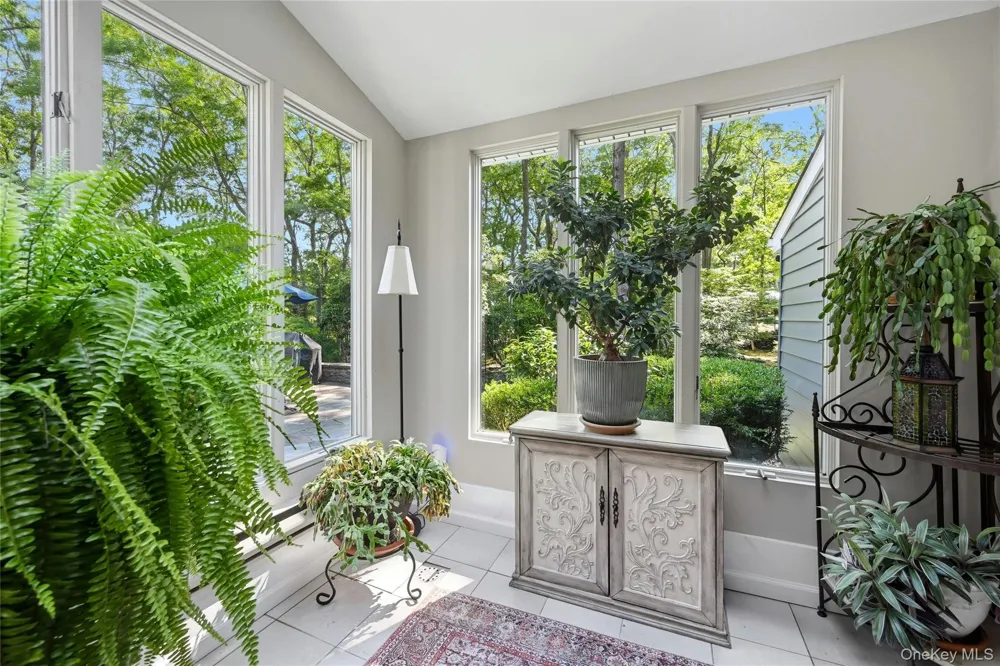 18 Nicole Court Manorville, NY 11949