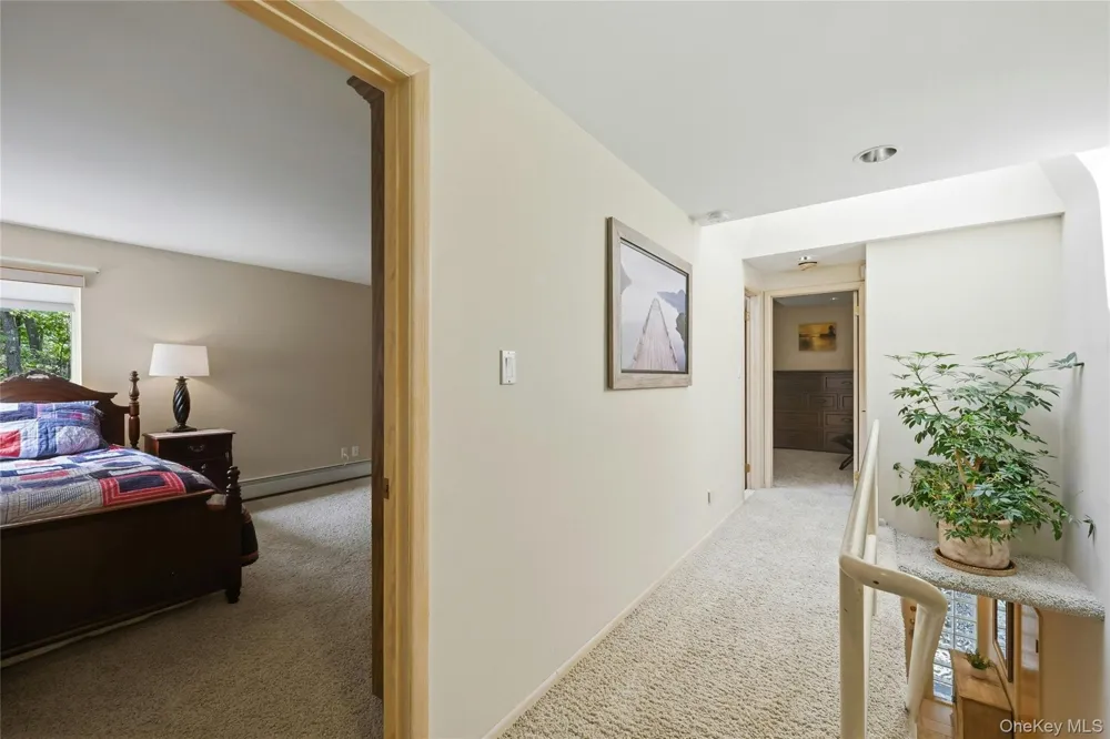 18 Nicole Court Manorville, NY 11949