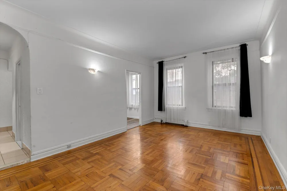 37-21 80th Street #3M Jackson Heights, NY 11372