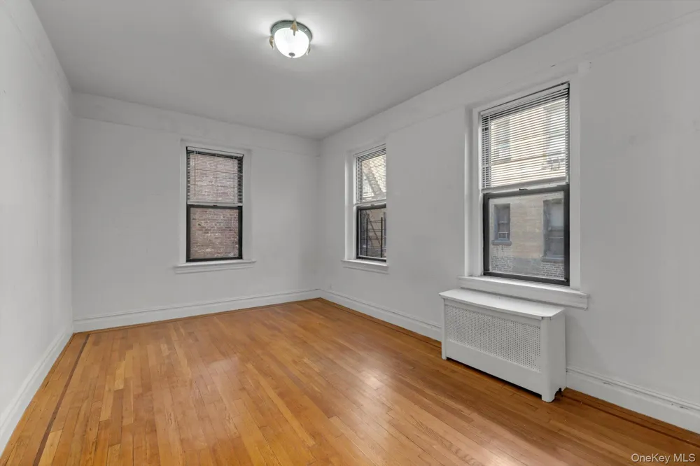 37-21 80th Street #3M Jackson Heights, NY 11372