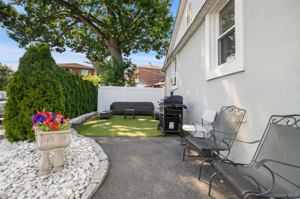 1090 Midland Avenue Bronxville, NY 10708