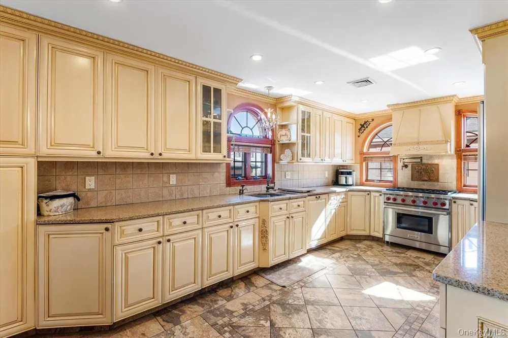 163-27 95th Street Howard Beach, NY 11414