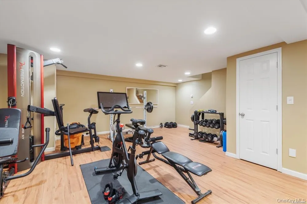 163-27 95th Street Howard Beach, NY 11414