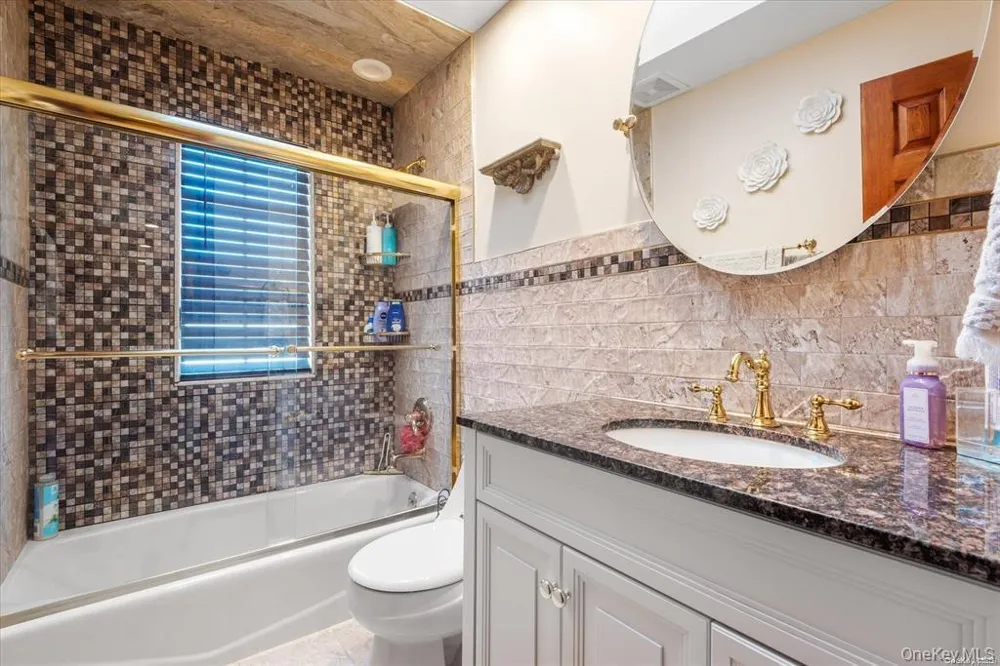 163-27 95th Street Howard Beach, NY 11414
