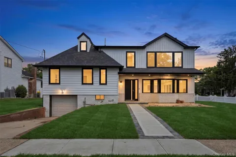 934 Eileen Terrace