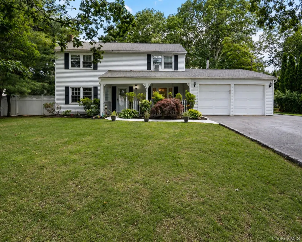 20 Spaulding Lane Stony Brook, NY 11790