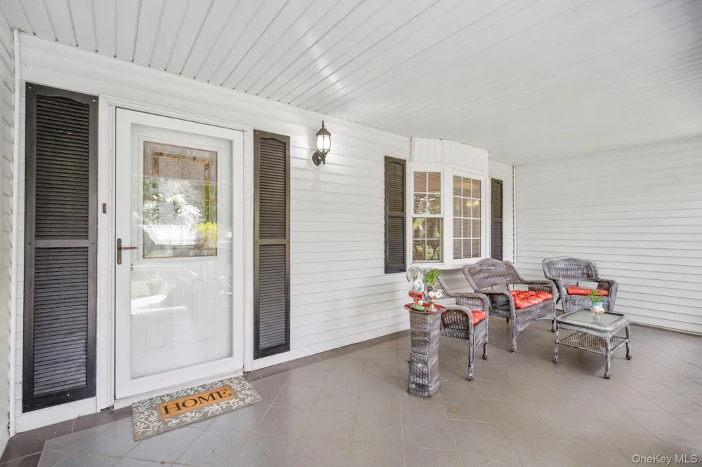 20 Spaulding Lane Stony Brook, NY 11790