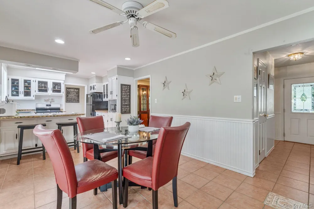 20 Spaulding Lane Stony Brook, NY 11790