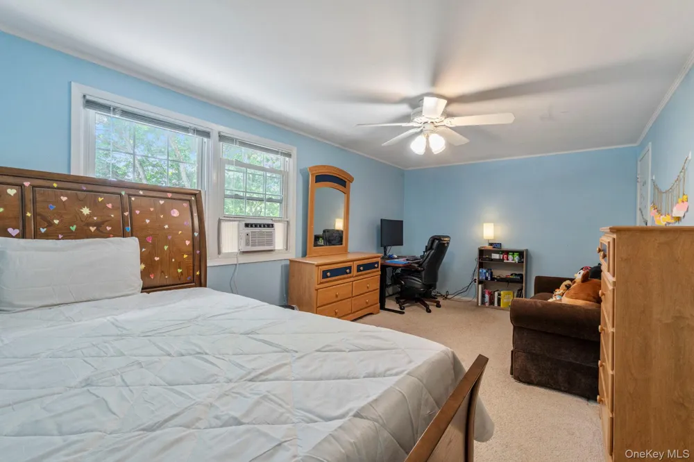 20 Spaulding Lane Stony Brook, NY 11790