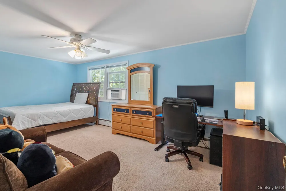 20 Spaulding Lane Stony Brook, NY 11790