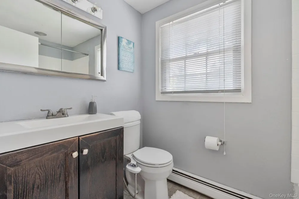 20 Spaulding Lane Stony Brook, NY 11790