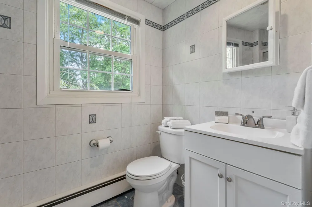 20 Spaulding Lane Stony Brook, NY 11790