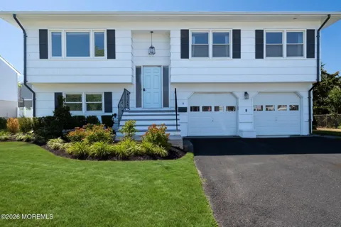 8 Woolley Street
