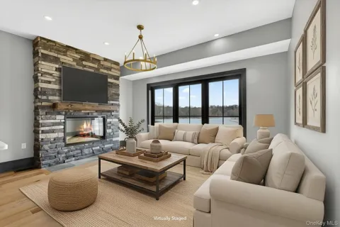 2 Icehouse Drive