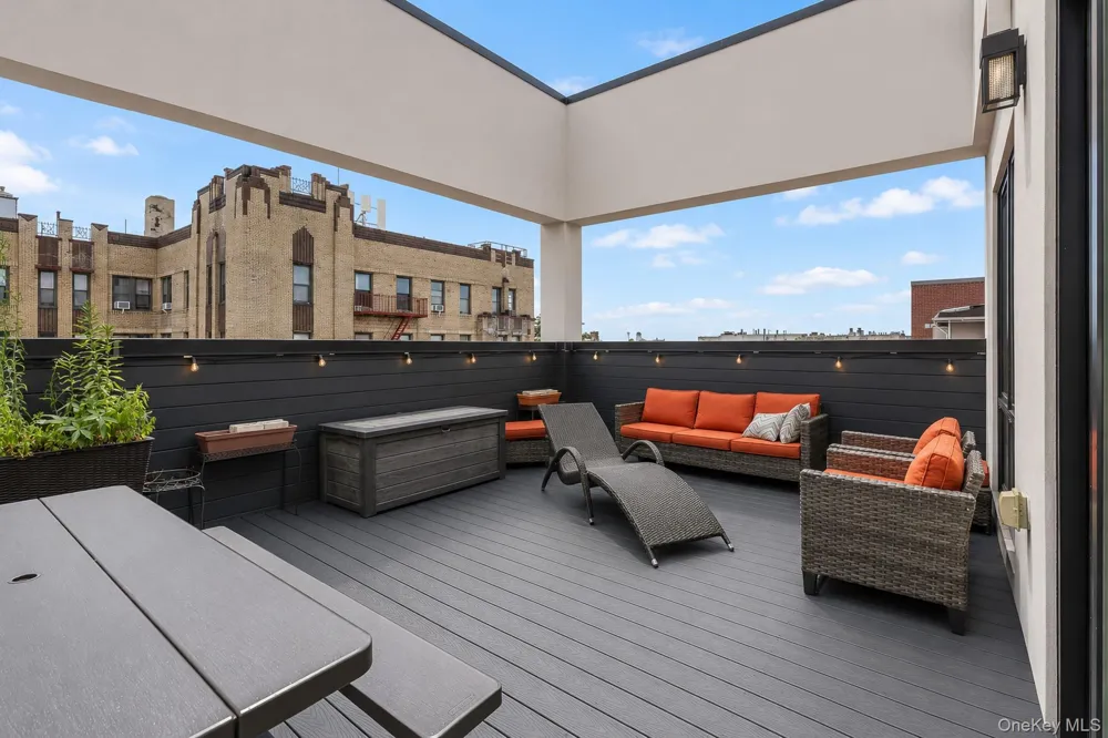 1414 W 4th Street #PH5 Brooklyn, NY 11204