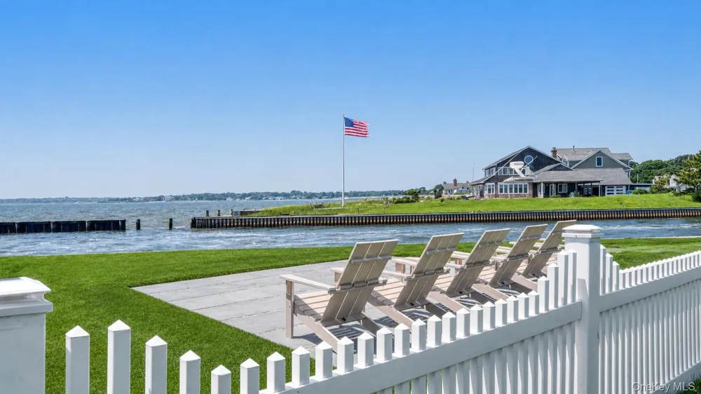 40 Laura Lee Drive Center Moriches, NY 11934
