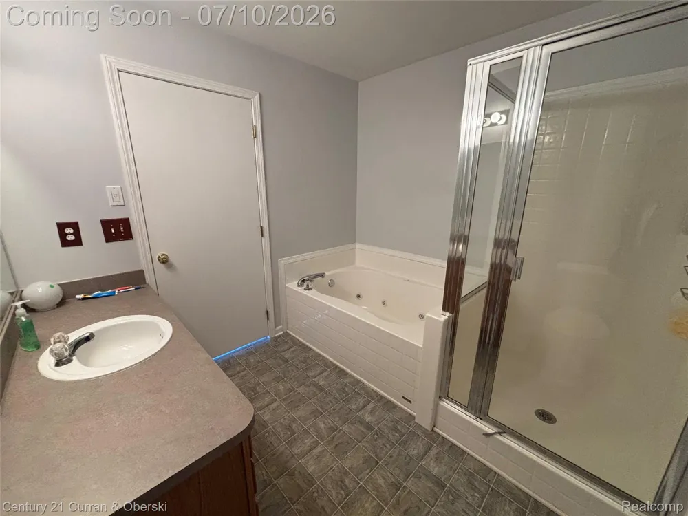 41973 Milton Drive Van Buren Charter Township, MI 48111