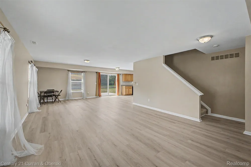 41973 Milton Drive Van Buren Charter Township, MI 48111