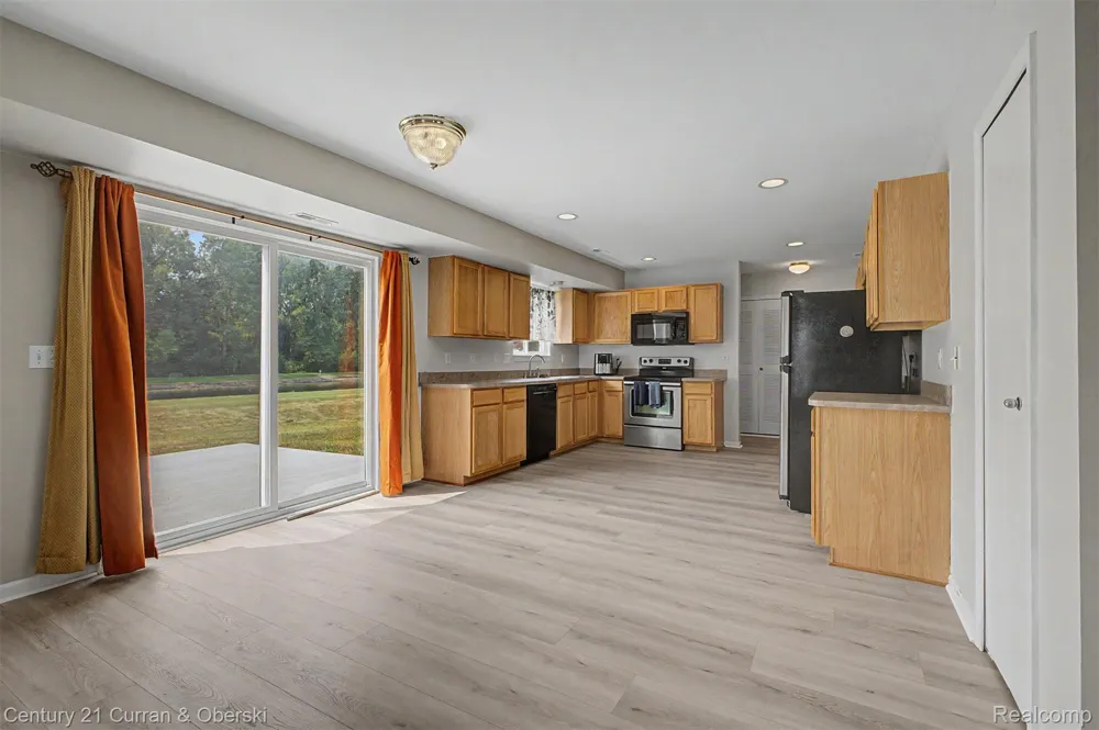 41973 Milton Drive Van Buren Charter Township, MI 48111