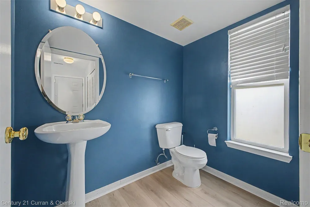 41973 Milton Drive Van Buren Charter Township, MI 48111