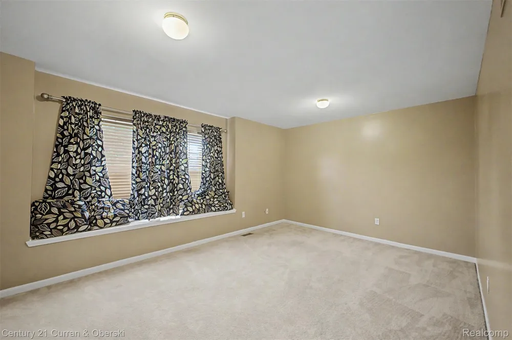 41973 Milton Drive Van Buren Charter Township, MI 48111
