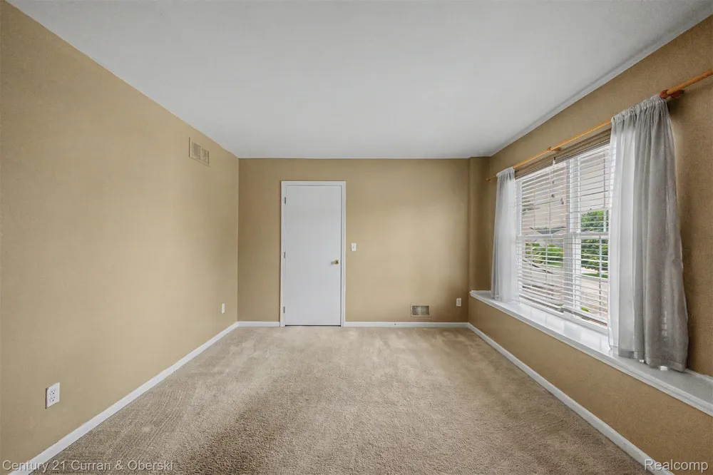 41973 Milton Drive Van Buren Charter Township, MI 48111