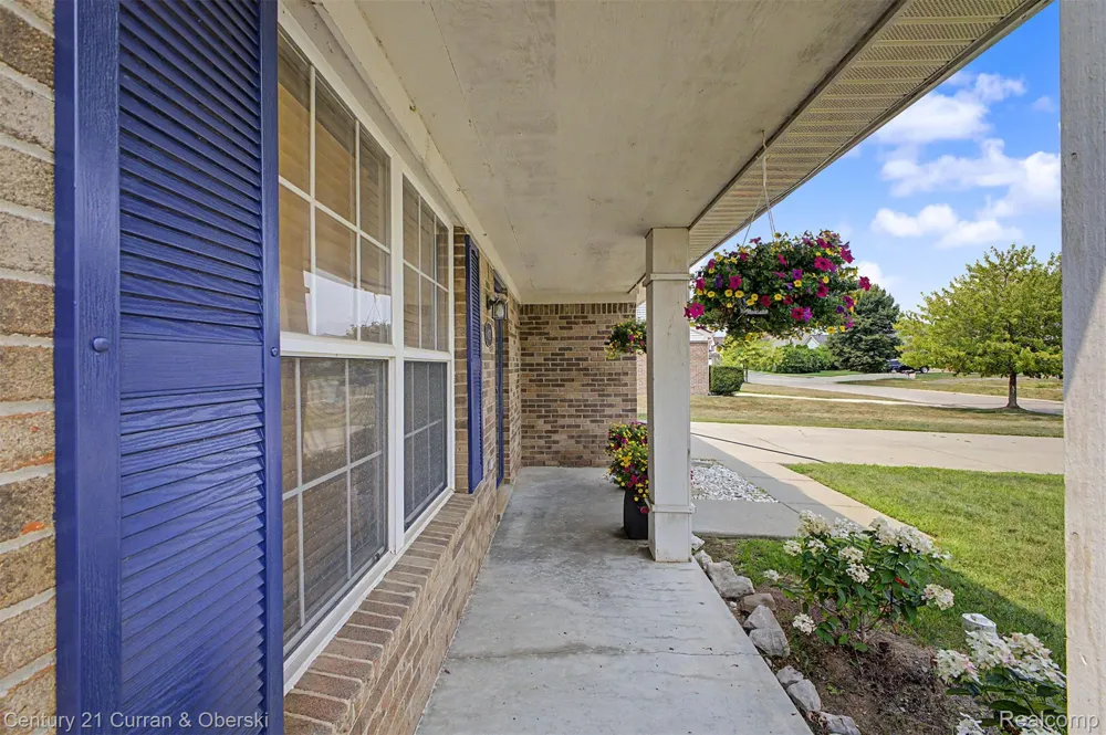 41973 Milton Drive Van Buren Charter Township, MI 48111