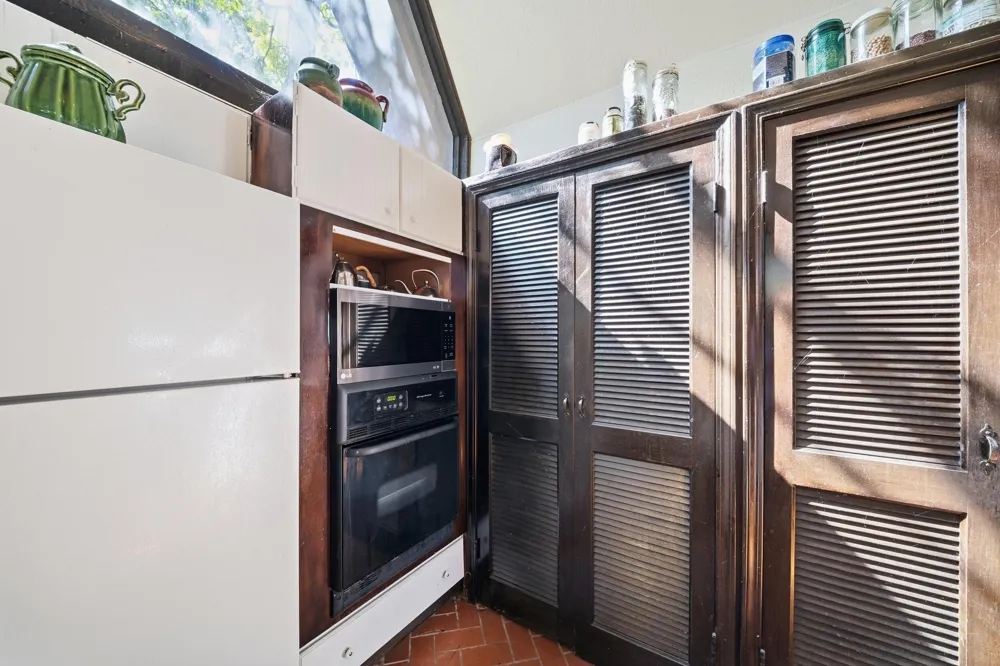 11881 Westshore Drive Putnam Township, MI 48169