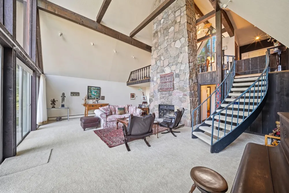 11881 Westshore Drive Putnam Township, MI 48169