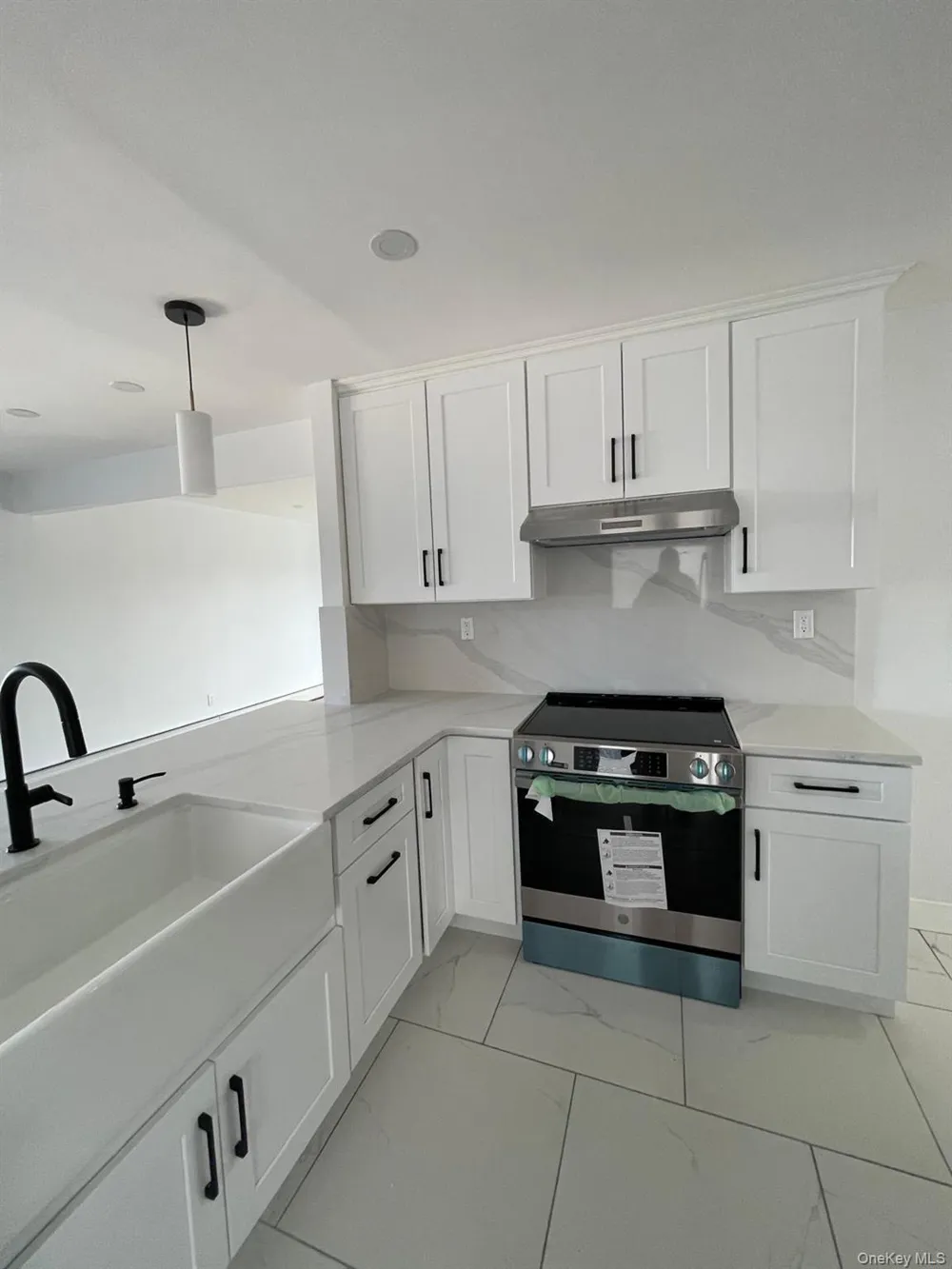 341 Green Court Oceanside, NY 11572