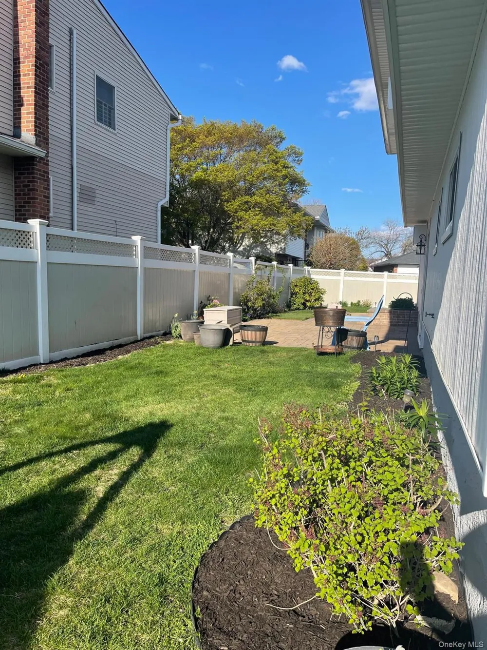 341 Green Court Oceanside, NY 11572