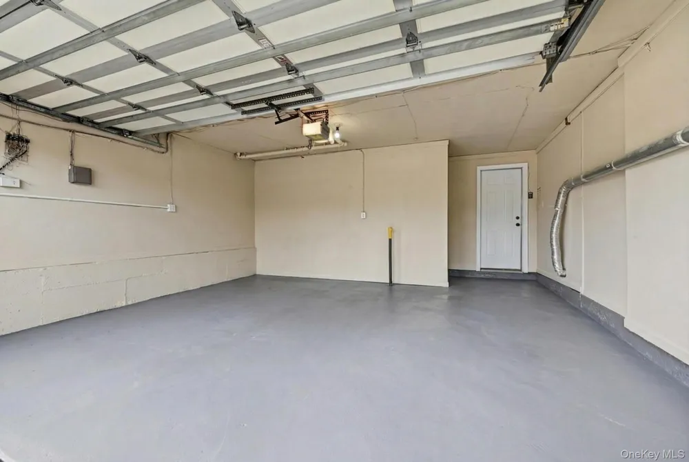 341 Green Court Oceanside, NY 11572