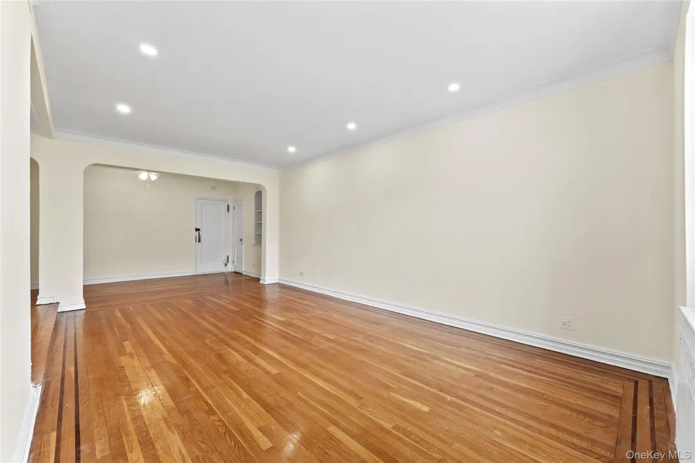 35-35 75th Street #625 Jackson Heights, NY 11372