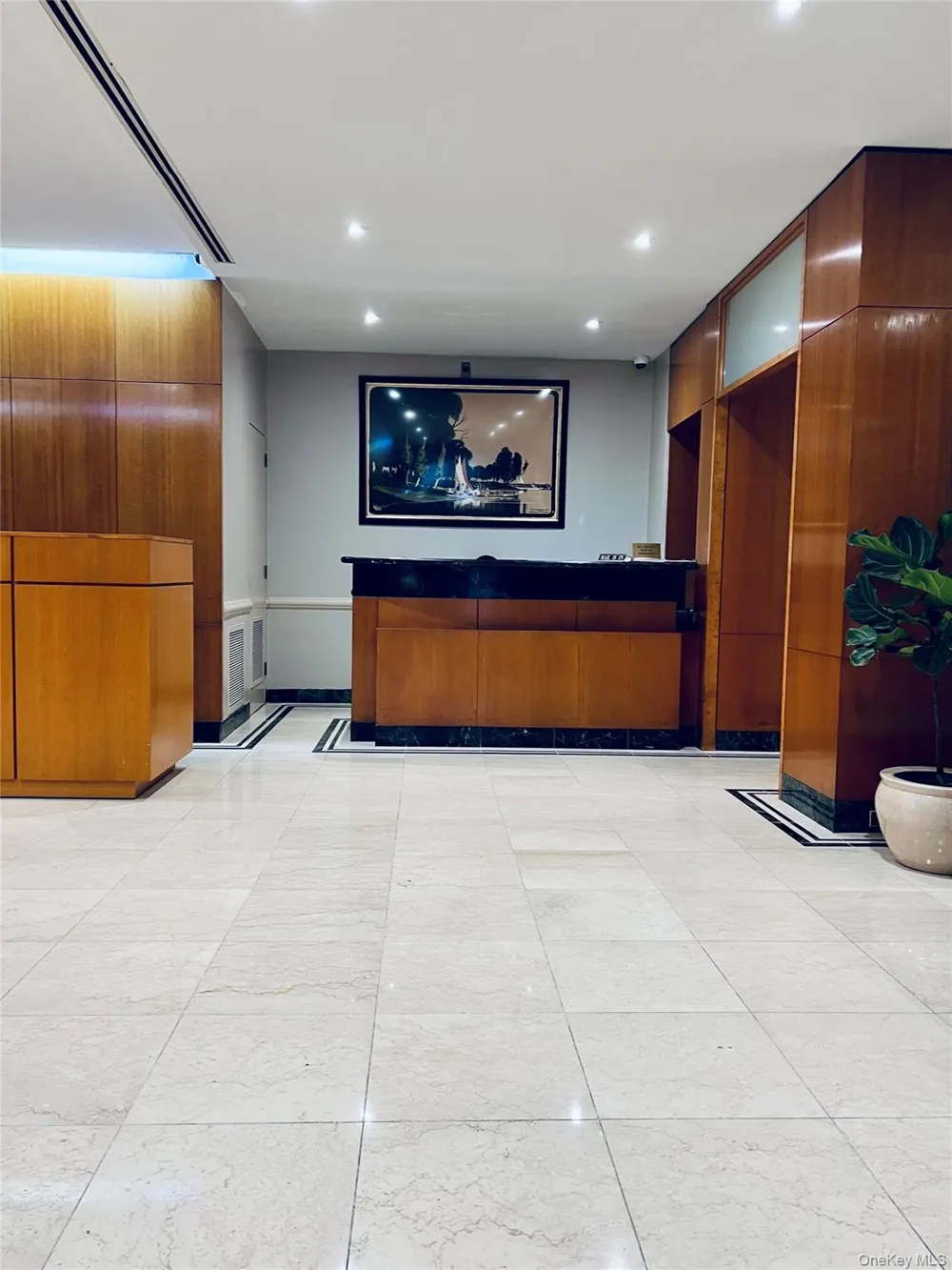 411 E 53rd Street #8L New York (Manhattan), NY 10022