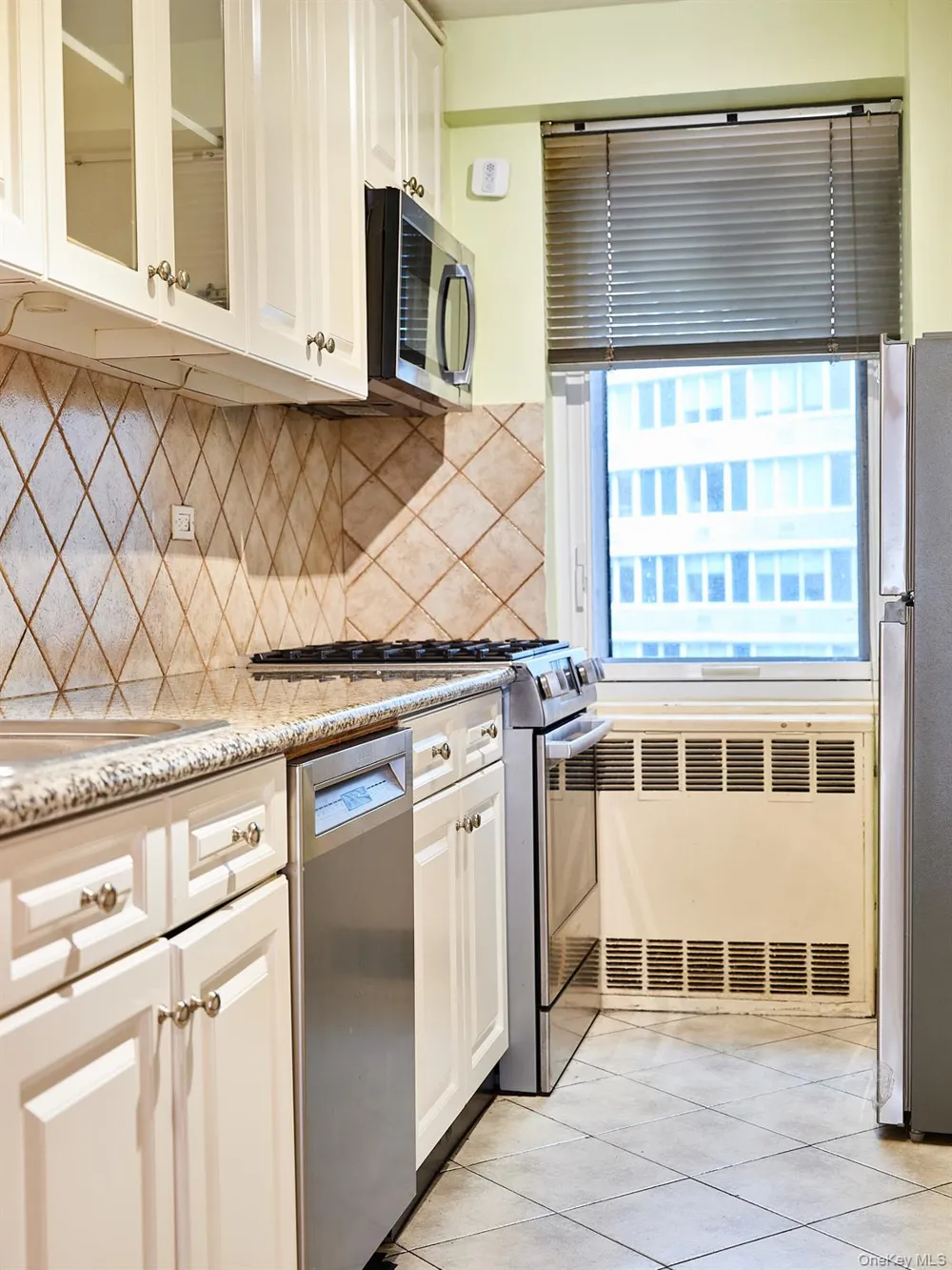411 E 53rd Street #8L New York (Manhattan), NY 10022