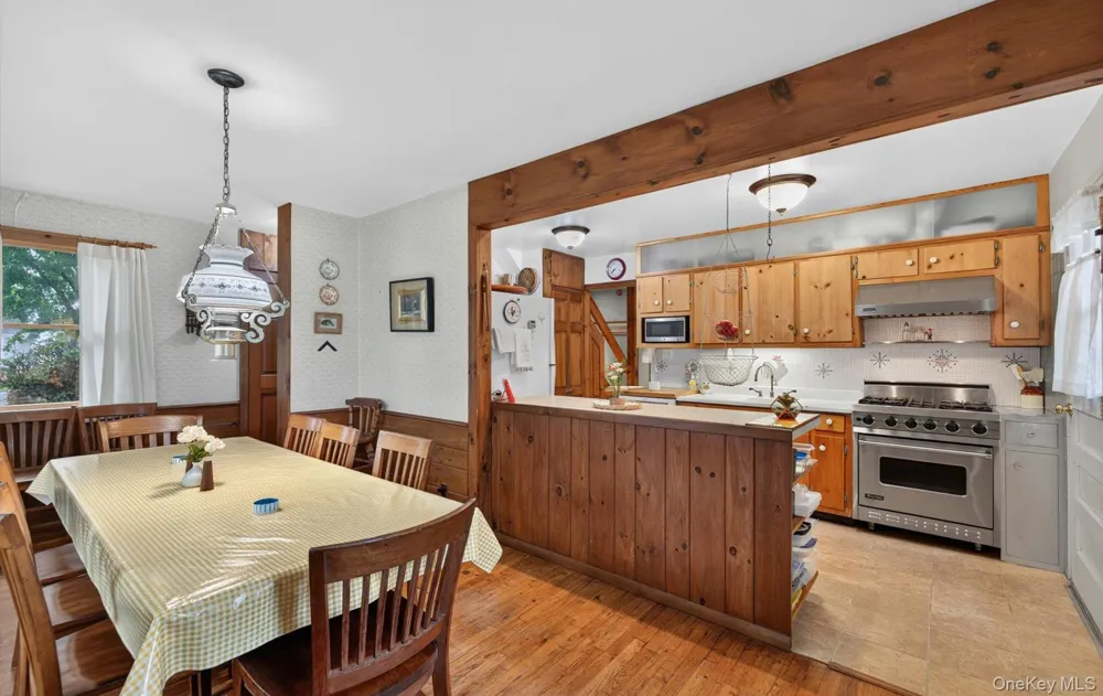 12 W Haven Drive East Northport, NY 11731